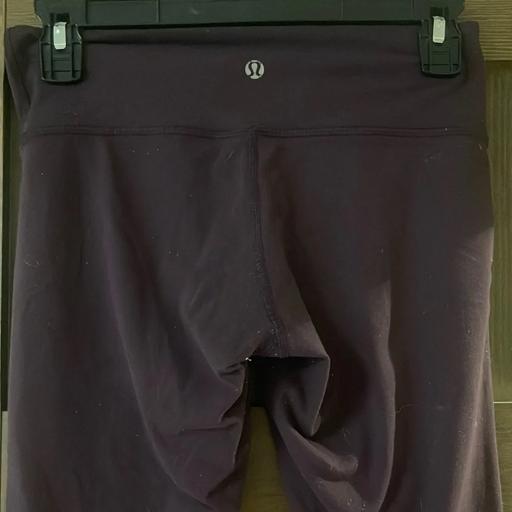 Lululemon Athletica Align Cropped 21” Purple High-Waisted Leggings size 4